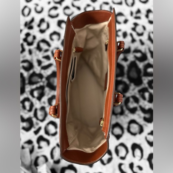 AUTHENTIC COACH LEGACY LEATHER LARGE TOTE  COGNAC #19924 - Picture 6 of 7